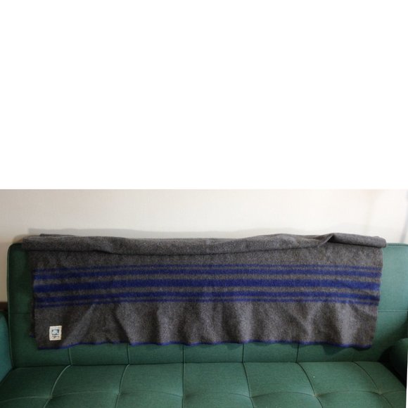 AYERS of LACHUTE 100% Wool Blanket Made in CANADA Grey Blue Striped 53 x 72 in. - Picture 2 of 5